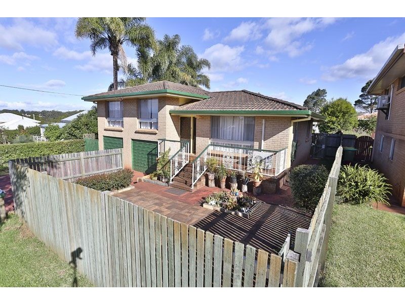 184 Alderley Street, Centenary Heights QLD 4350