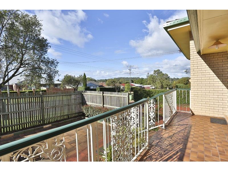 184 Alderley Street, Centenary Heights QLD 4350