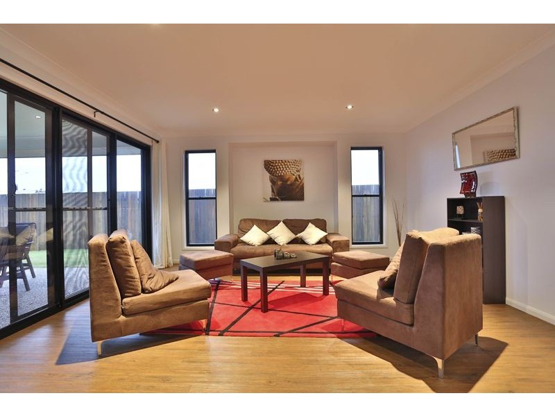 13 Opperman Drive, Kearneys Spring QLD 4350