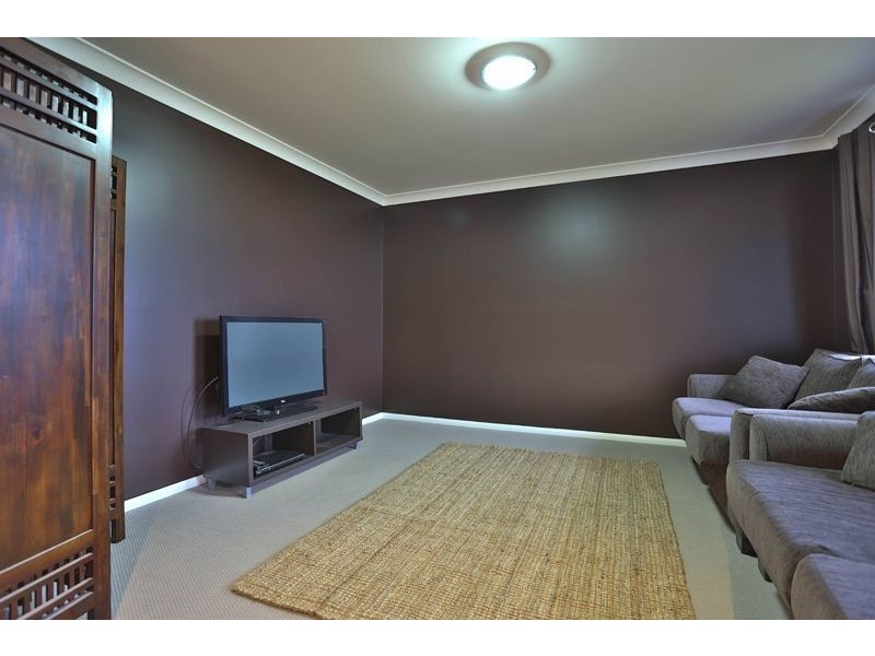 13 Opperman Drive, Kearneys Spring QLD 4350