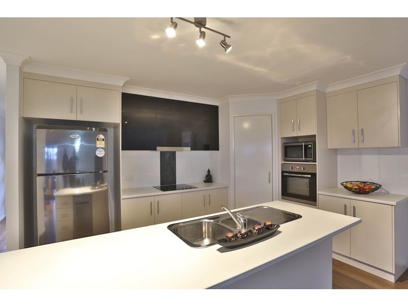 13 Opperman Drive, Kearneys Spring QLD 4350