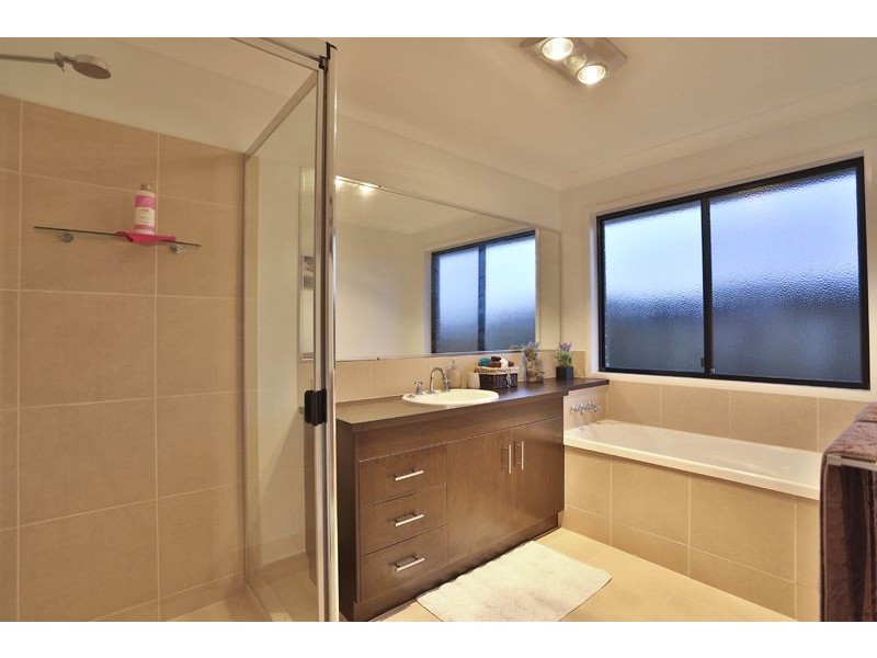 13 Opperman Drive, Kearneys Spring QLD 4350