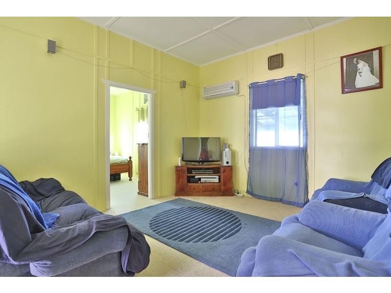 30 Cooke Street, Goombungee QLD 4354