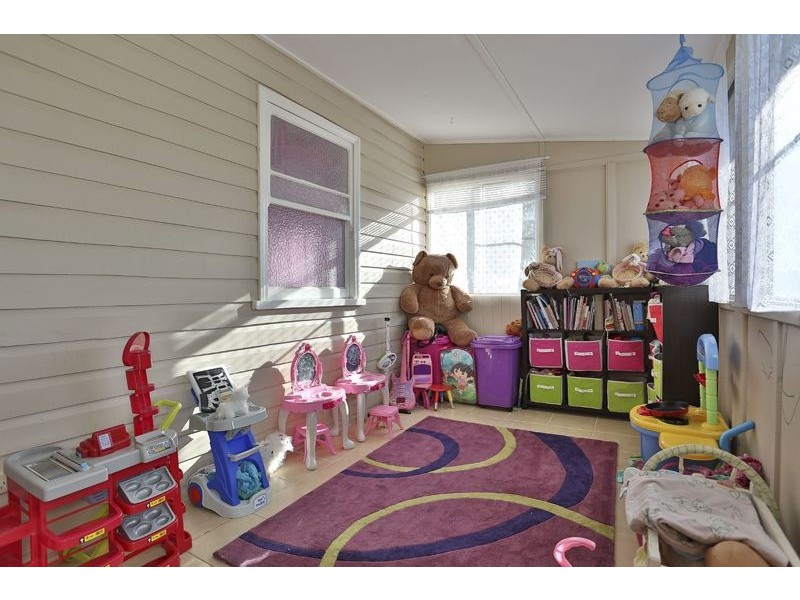 30 Cooke Street, Goombungee QLD 4354