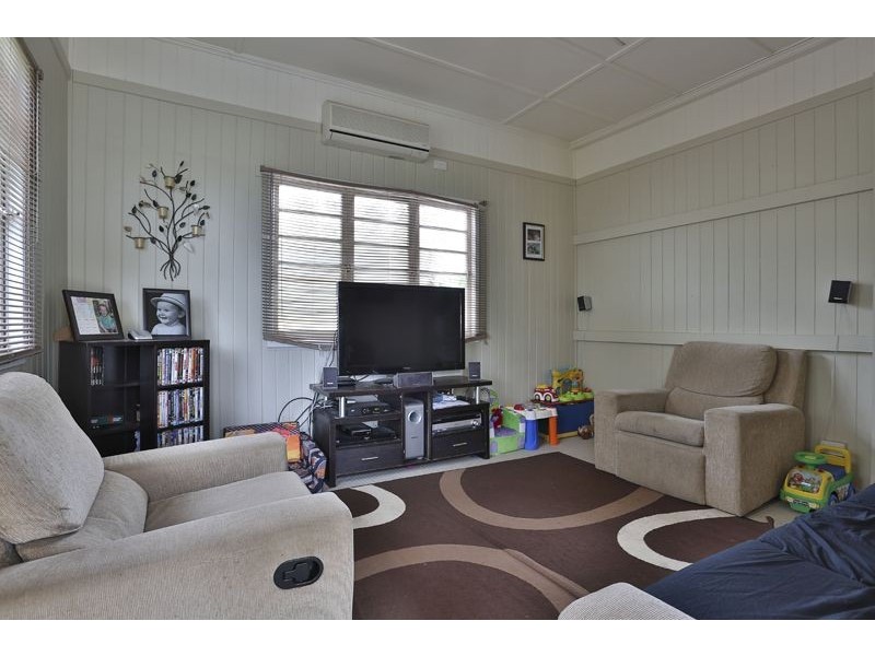 7a Victory Street, Newtown QLD 4350