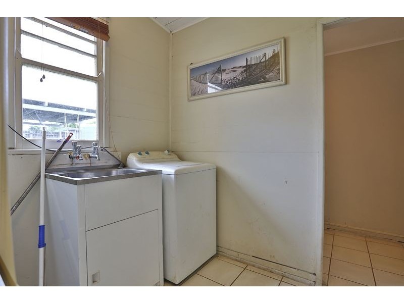 7a Victory Street, Newtown QLD 4350