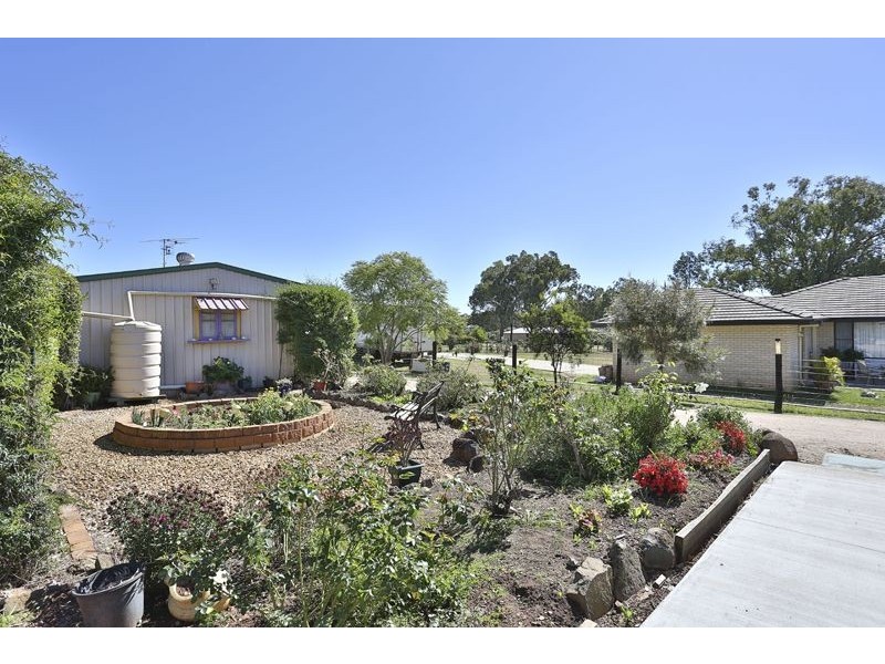 7 Highland Park Road, Meringandan West QLD 4352