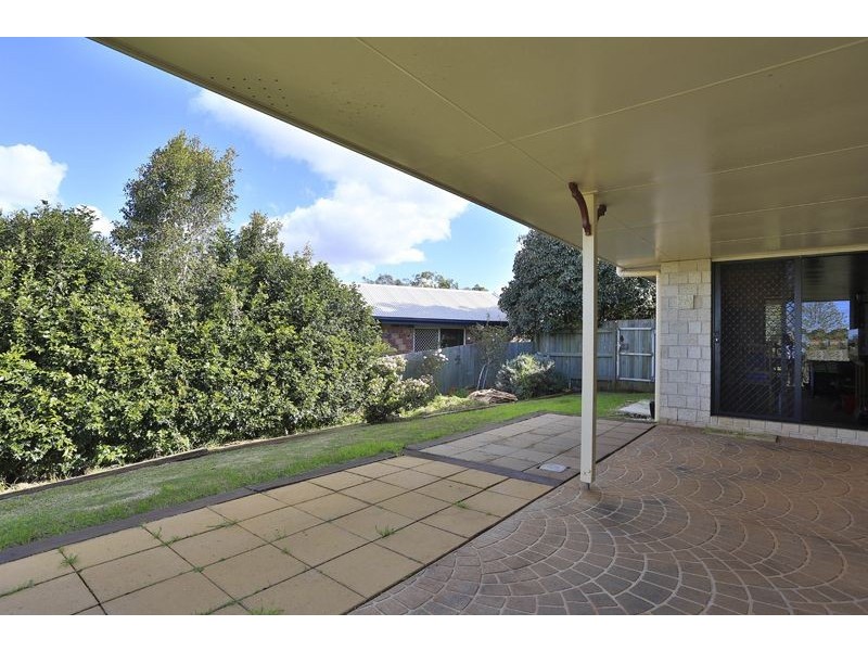 8 Conquest Court, Wilsonton QLD 4350