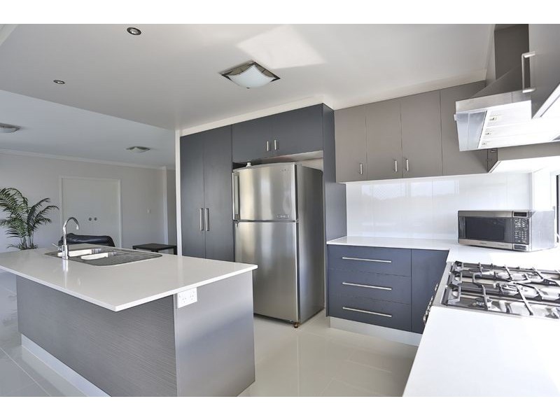 18 Ogrady Street, Kearneys Spring QLD 4350