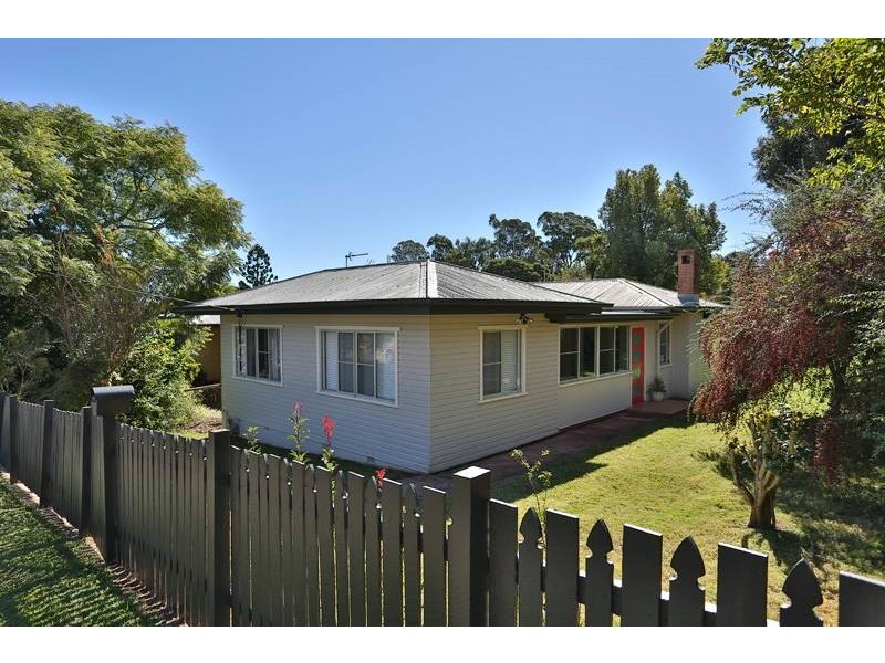 93B Jellicoe Street, North Toowoomba QLD 4350