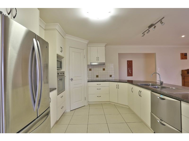 25 Smythe Drive, Highfields QLD 4352