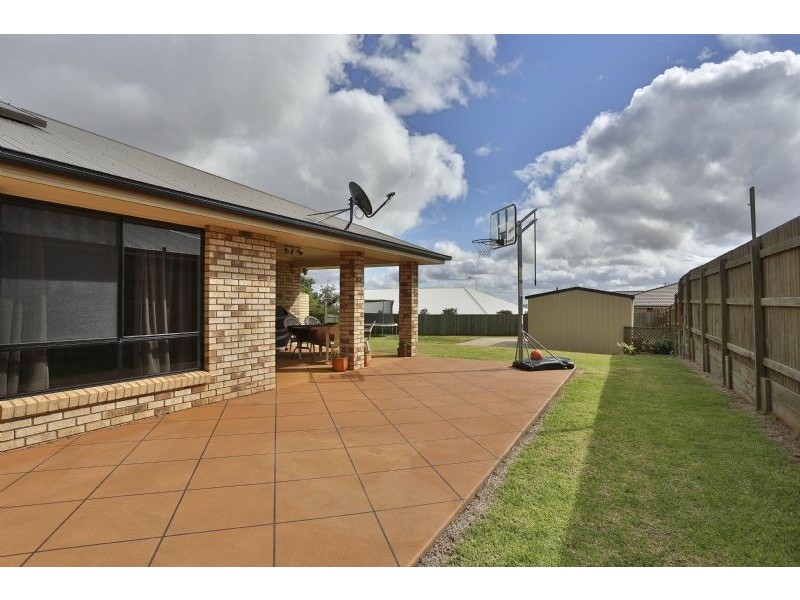 25 Smythe Drive, Highfields QLD 4352