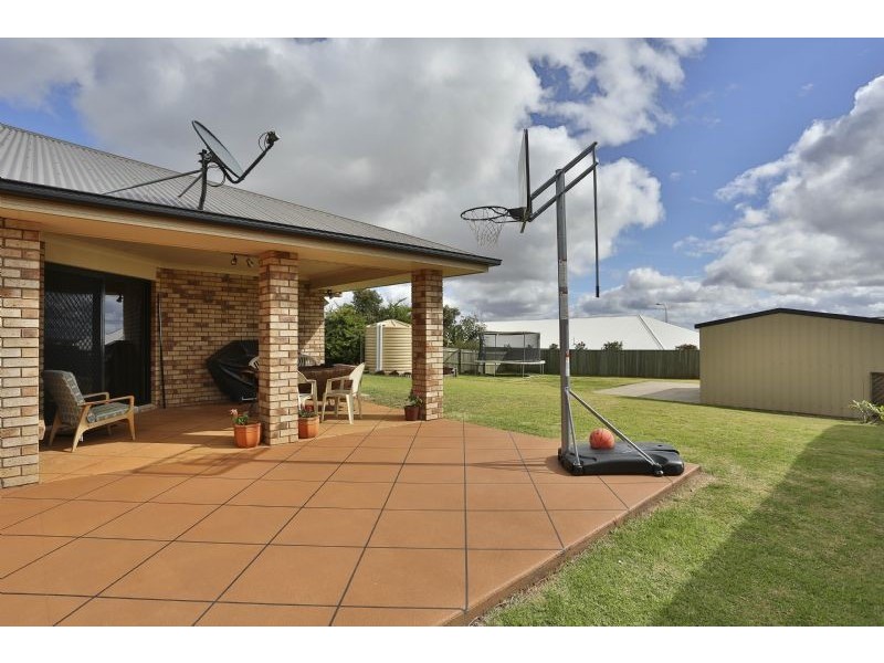 25 Smythe Drive, Highfields QLD 4352