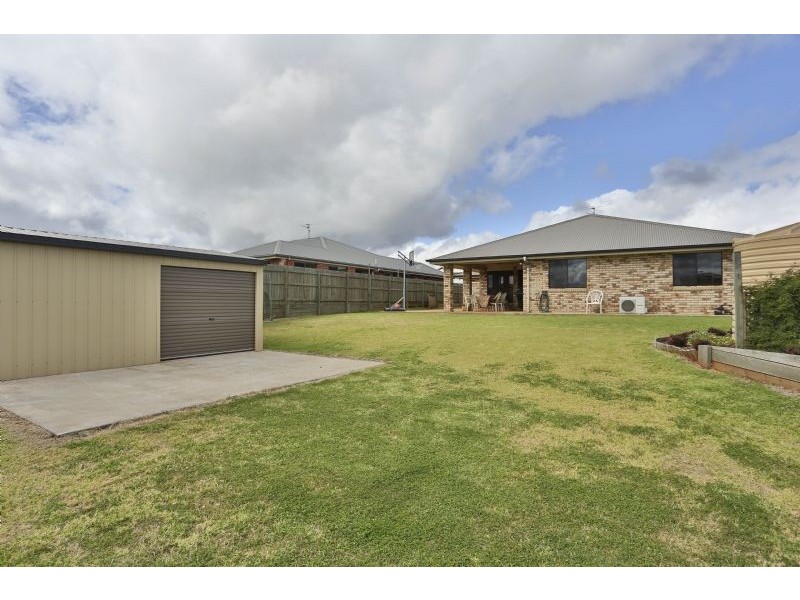 25 Smythe Drive, Highfields QLD 4352