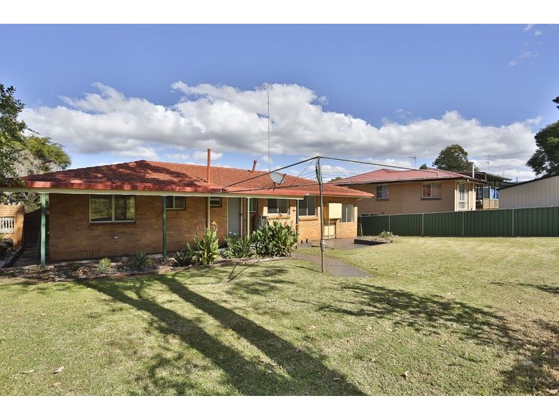 5 Athol Street, Harlaxton QLD 4350