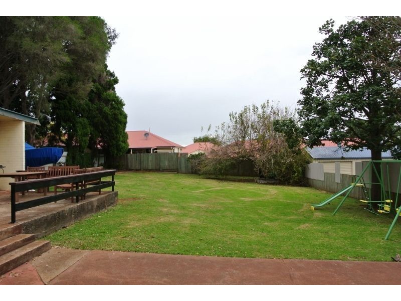 12 Murray Street, North Toowoomba QLD 4350