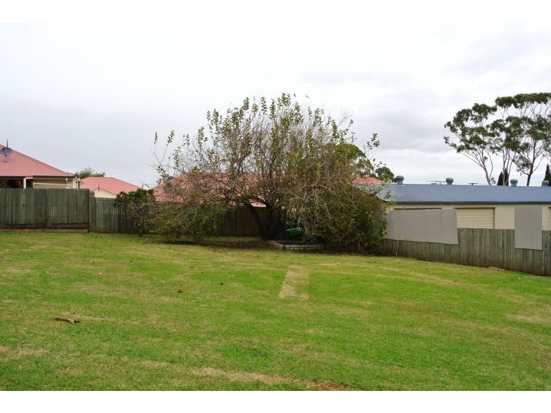 12 Murray Street, North Toowoomba QLD 4350