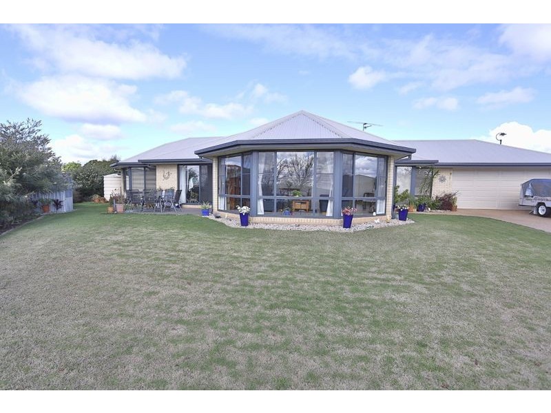 9 Kalimna Drive, Highfields QLD 4352