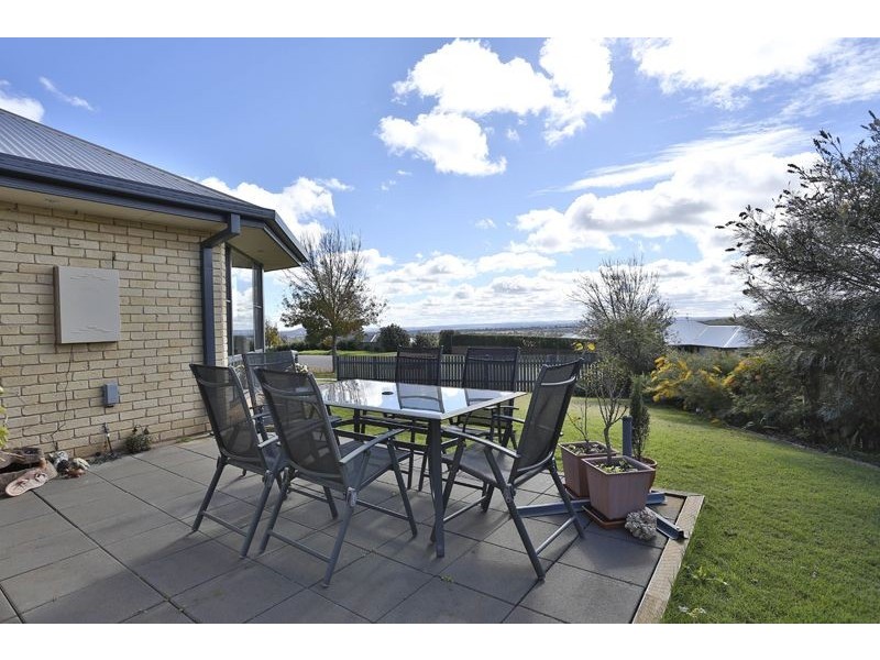 9 Kalimna Drive, Highfields QLD 4352