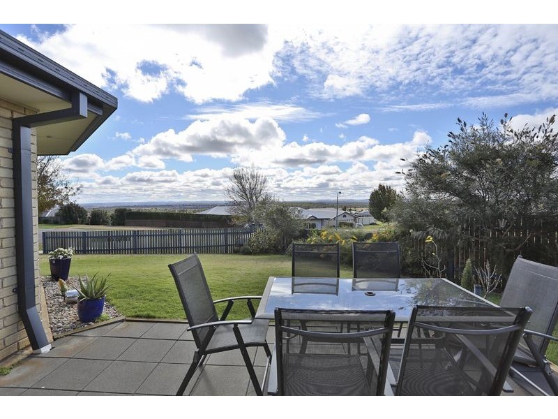 9 Kalimna Drive, Highfields QLD 4352