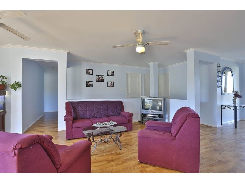 2 Highland Park Road, Meringandan West QLD 4352