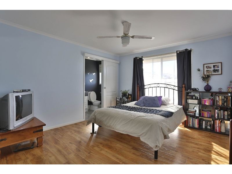 2 Highland Park Road, Meringandan West QLD 4352