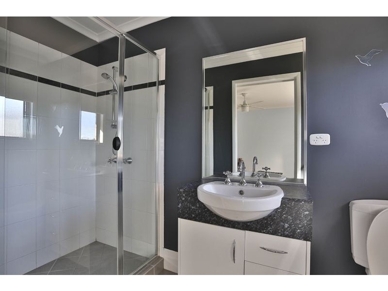 2 Highland Park Road, Meringandan West QLD 4352