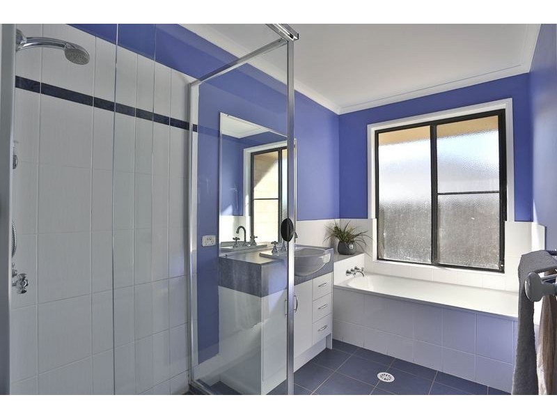 2 Highland Park Road, Meringandan West QLD 4352