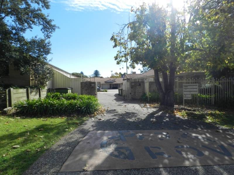 10/23 Lendrum Street, Newtown QLD 4350