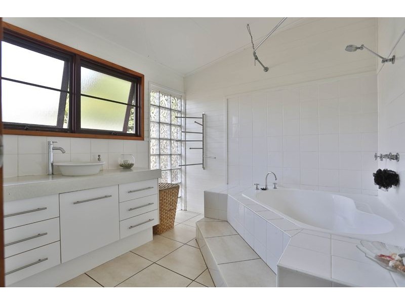 2 Pamela Street, Darling Heights QLD 4350