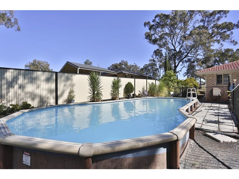 17 Highland Park Road, Meringandan West QLD 4352