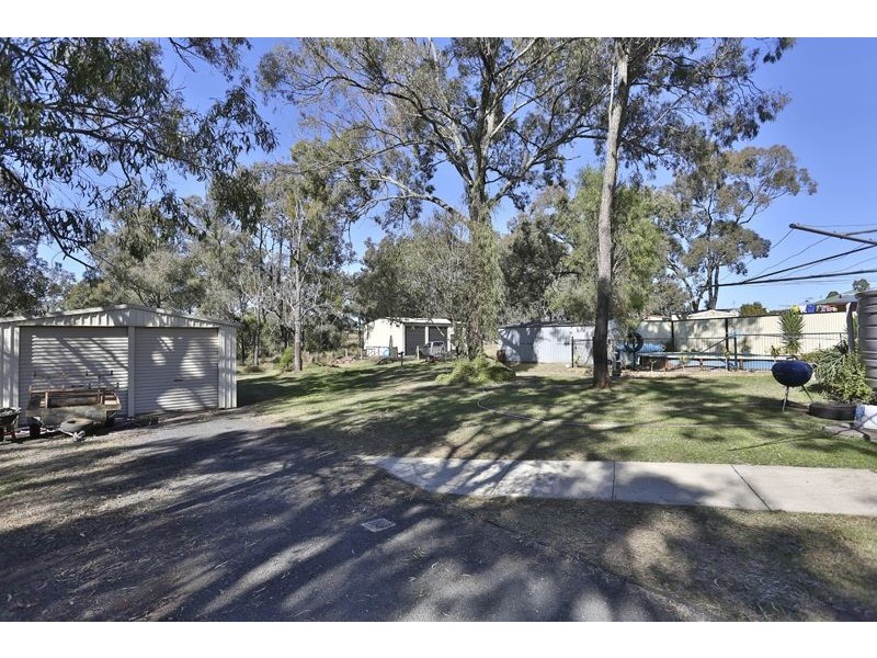 17 Highland Park Road, Meringandan West QLD 4352