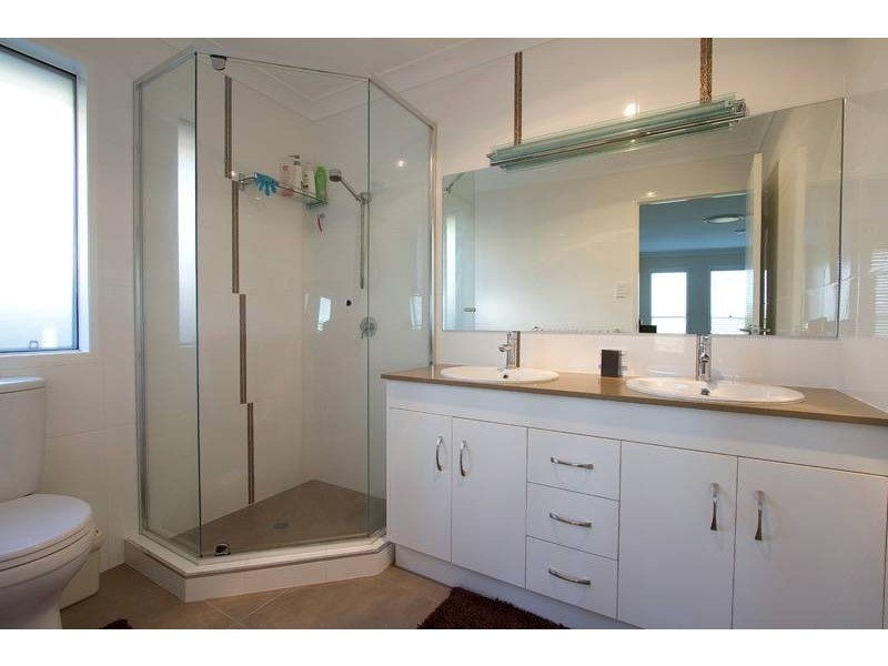 26 Shoesmith Drive, Westbrook QLD 4350