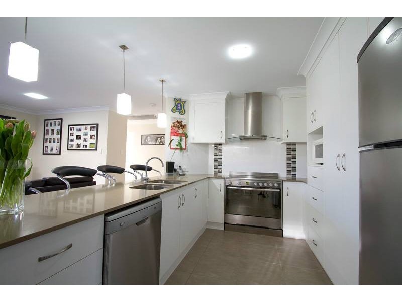 26 Shoesmith Drive, Westbrook QLD 4350