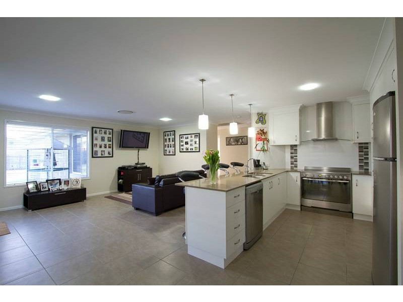 26 Shoesmith Drive, Westbrook QLD 4350