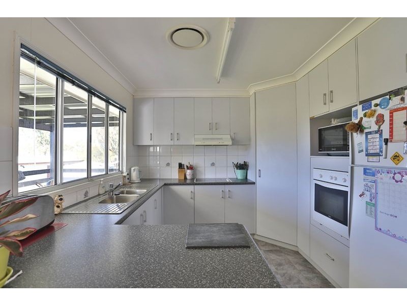 6 Concordia Court, Gowrie Junction QLD 4352