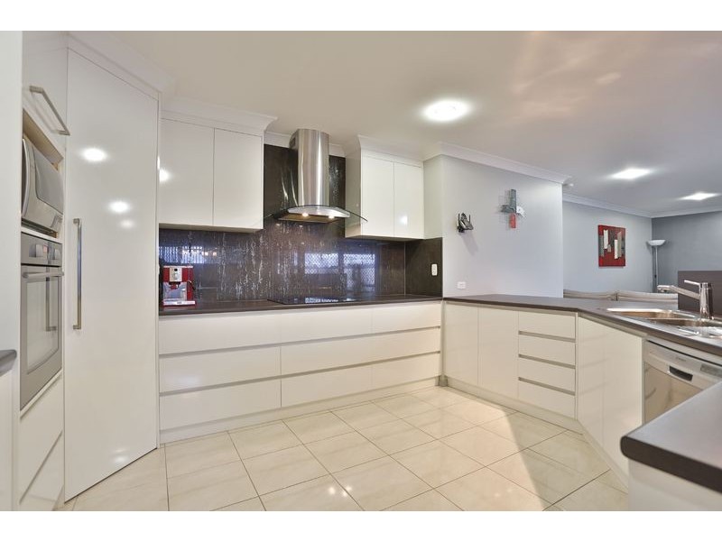 11 Alexander Avenue, Highfields QLD 4352