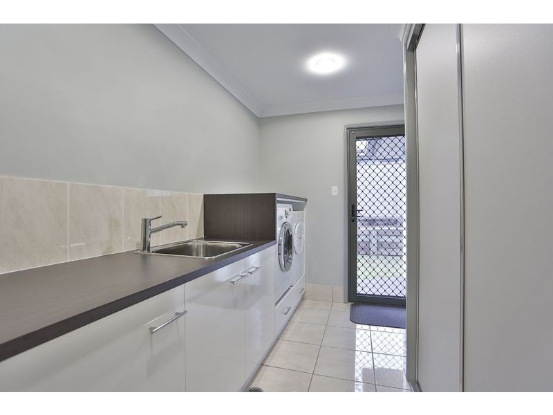 11 Alexander Avenue, Highfields QLD 4352