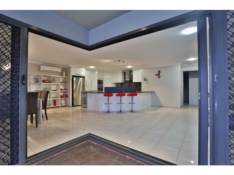 11 Alexander Avenue, Highfields QLD 4352