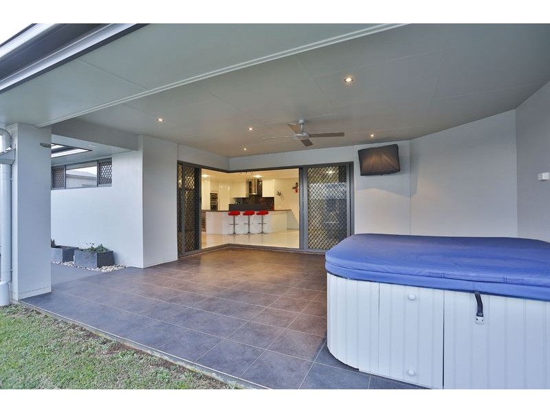 11 Alexander Avenue, Highfields QLD 4352