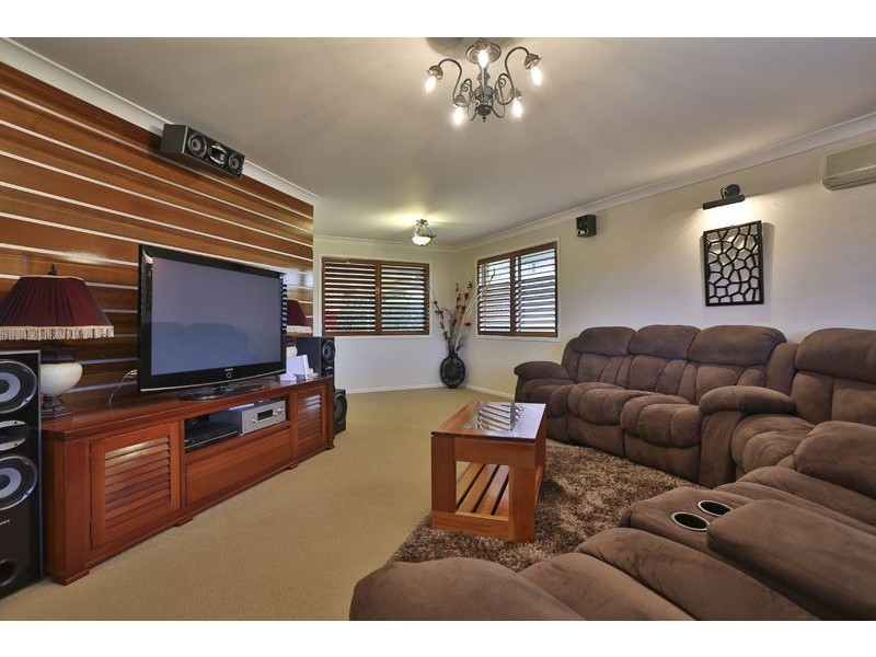 7 Kensington Court, Darling Heights QLD 4350
