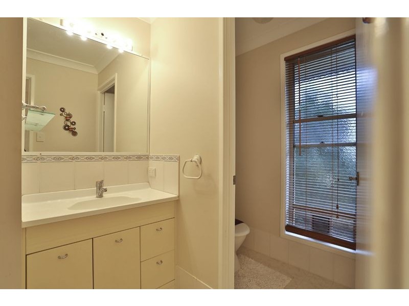 7 Kensington Court, Darling Heights QLD 4350