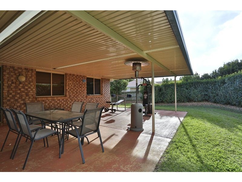 7 Kensington Court, Darling Heights QLD 4350