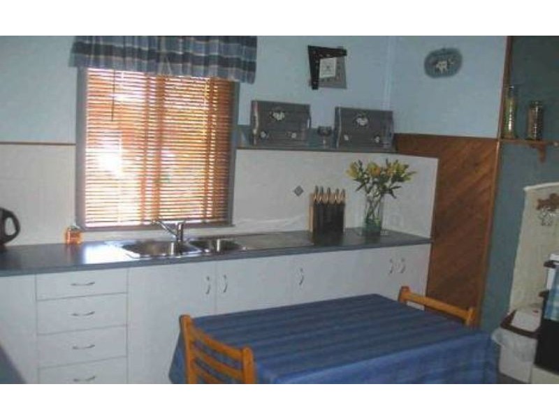 11 Bothwell Street, Newtown QLD 4350