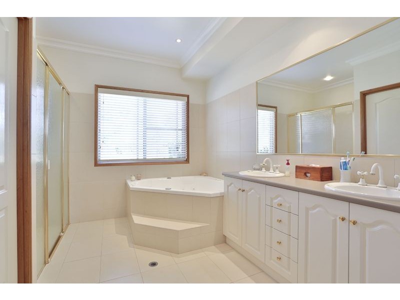 21 Bass Street, Cabarlah QLD 4352
