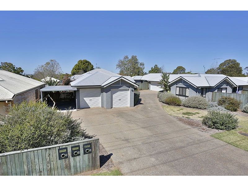 5/10 Devon Street, Newtown QLD 4350