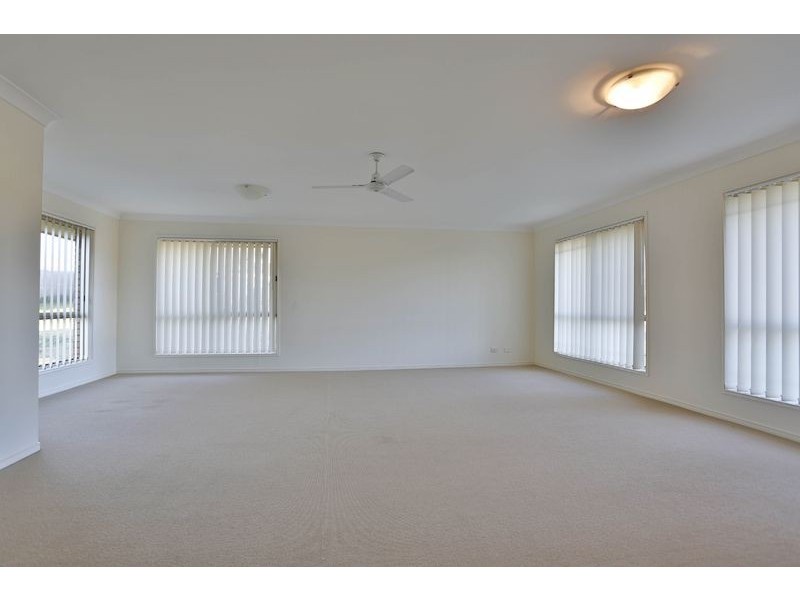 35 Highgrove Drive, Highfields QLD 4352