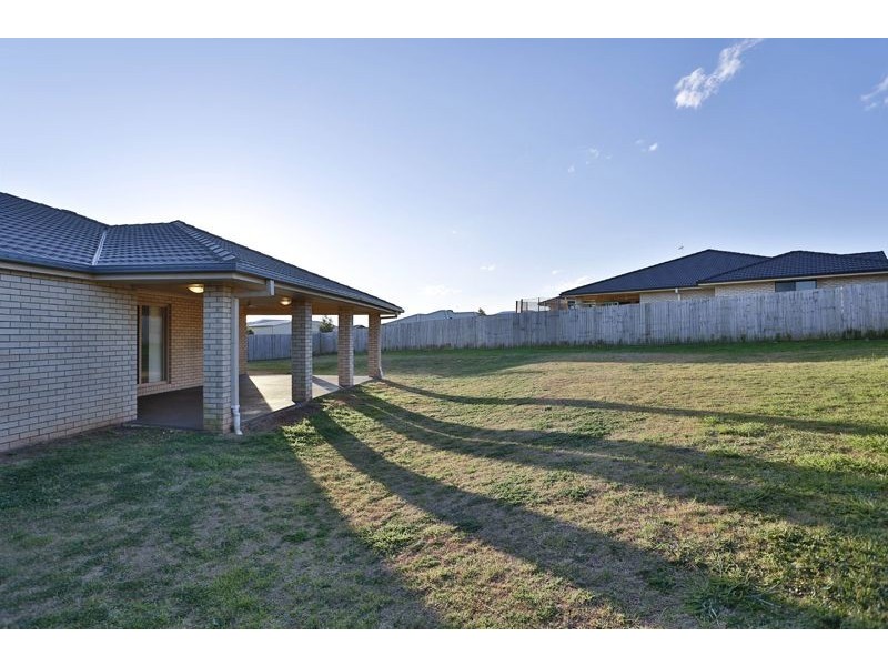 35 Highgrove Drive, Highfields QLD 4352