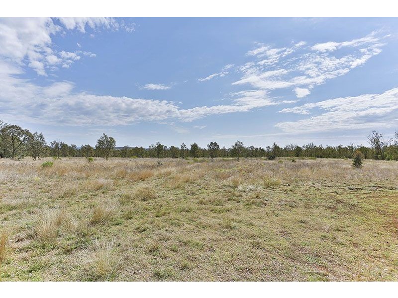 289 Beauaraba Road, Biddeston QLD 4401