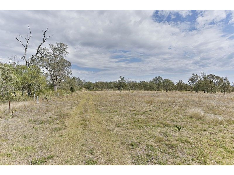 289 Beauaraba Road, Biddeston QLD 4401